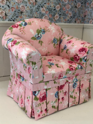 Country Style Overstuffed Arm Chair