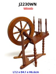 Spinnng Wheel c. 1900-walnut